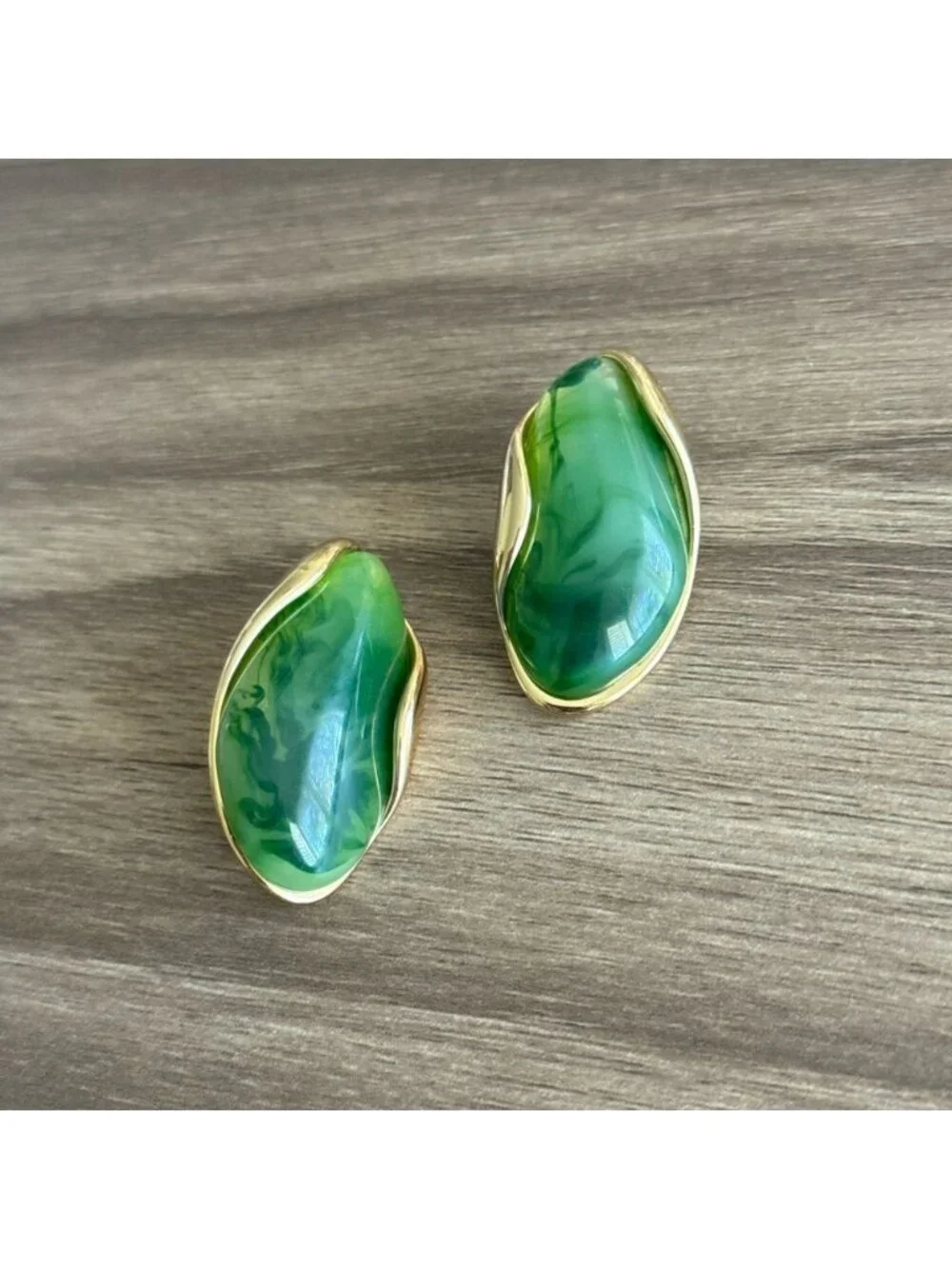 Stone Earrings Q846